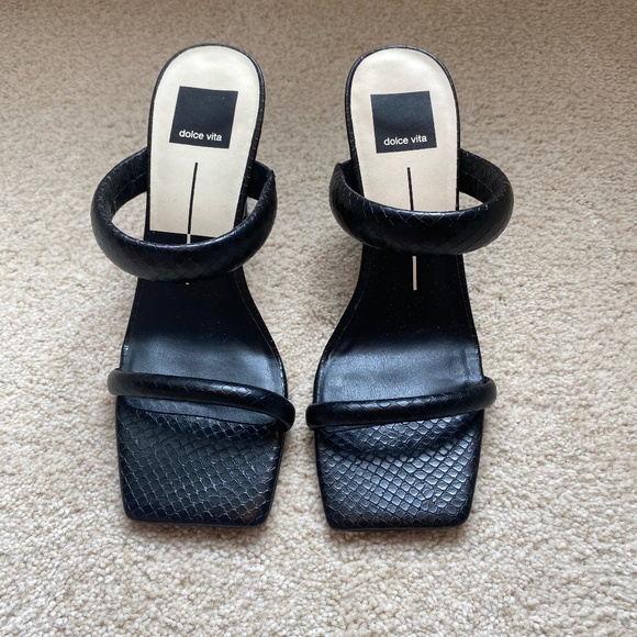 Dolce Vita Faux Snake Skin Sandals Size 7 - Picture 2 of 6